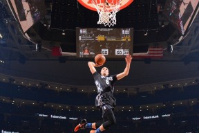 开云竞猜官网-“火爆现场：粉丝呐喊助威，主场气氛爆棚”，粉丝呐喊图片