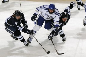 开云·体育官网-伤情最新通报：球队核心伤愈迎战关键比赛，球队伤病